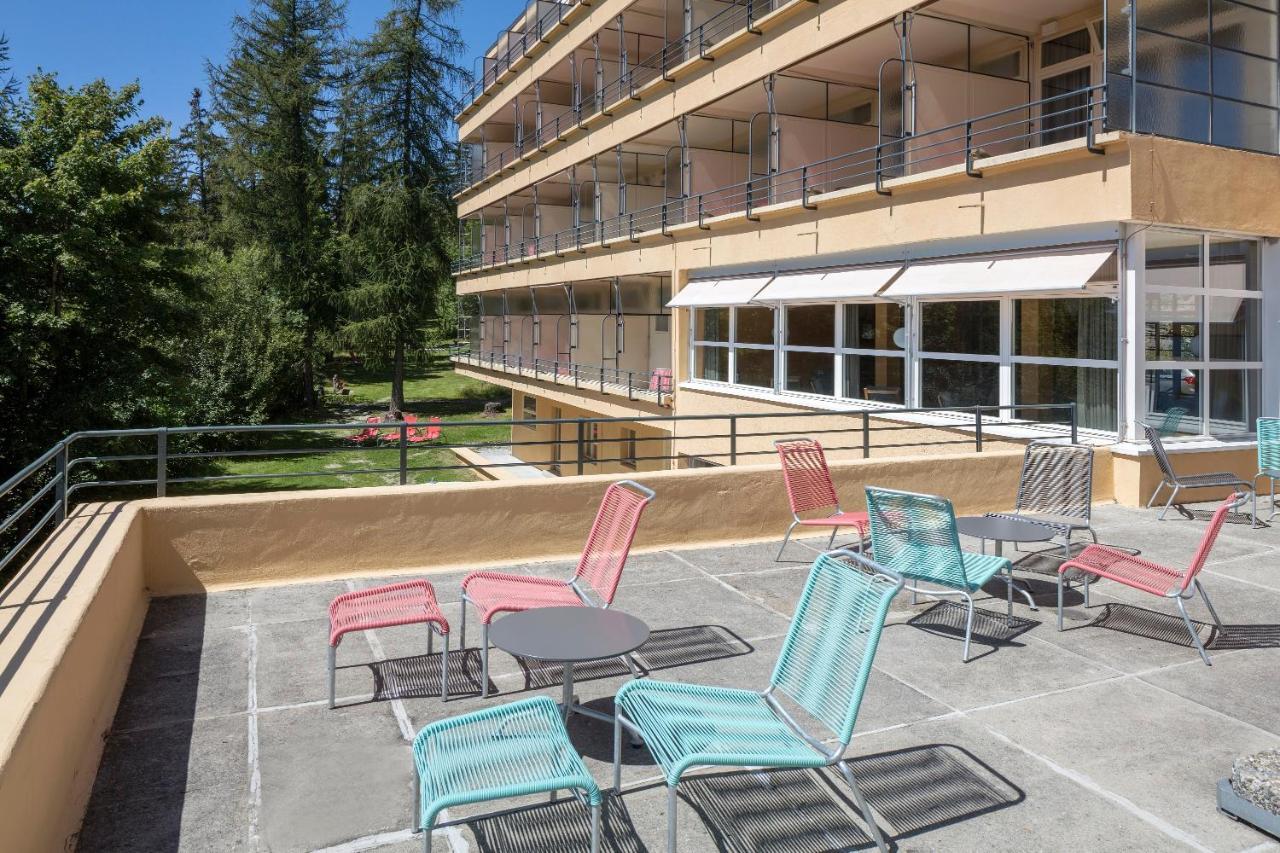 Crans-Montana Youth Hostel Экстерьер фото