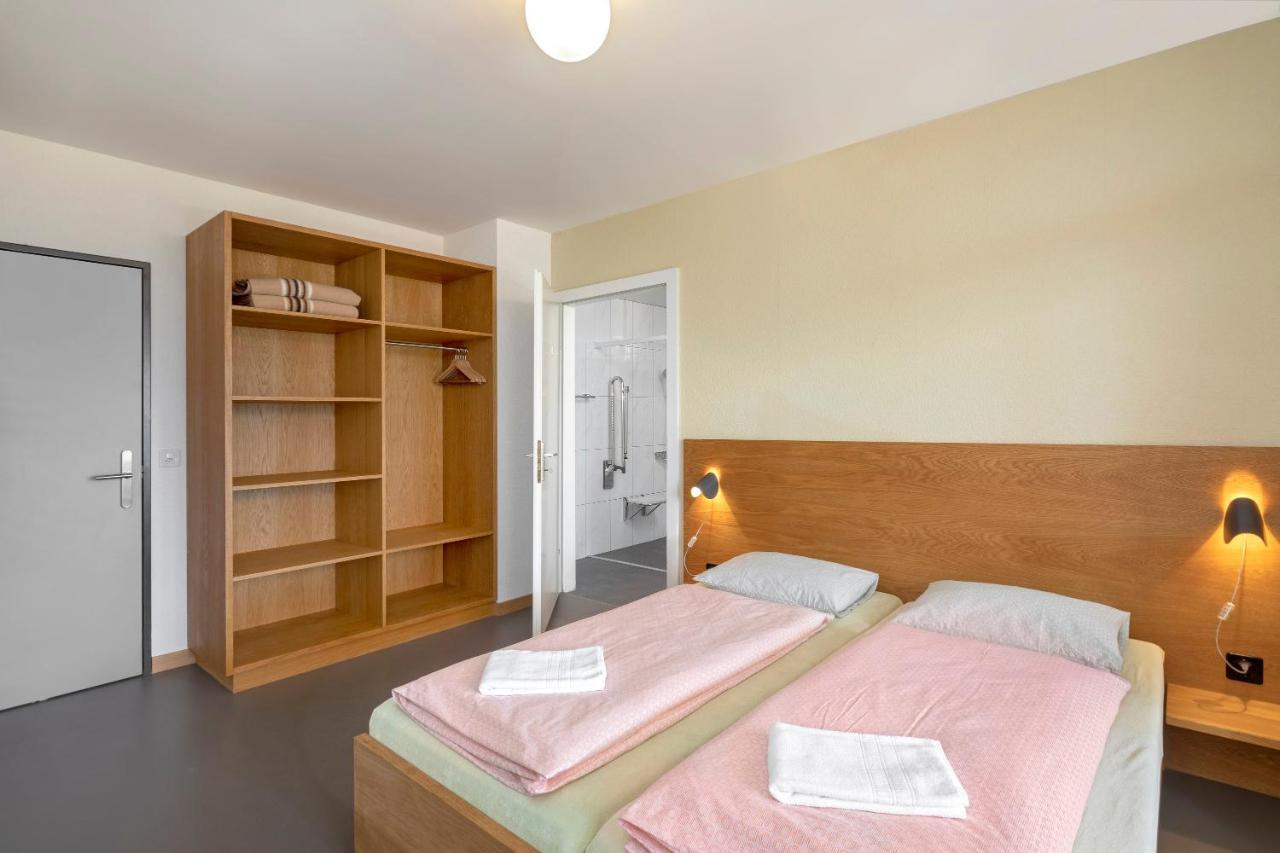 Crans-Montana Youth Hostel Экстерьер фото