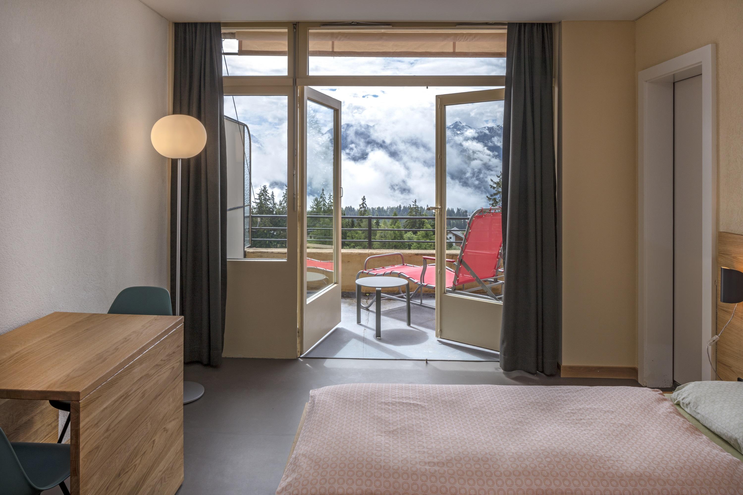 Crans-Montana Youth Hostel Экстерьер фото