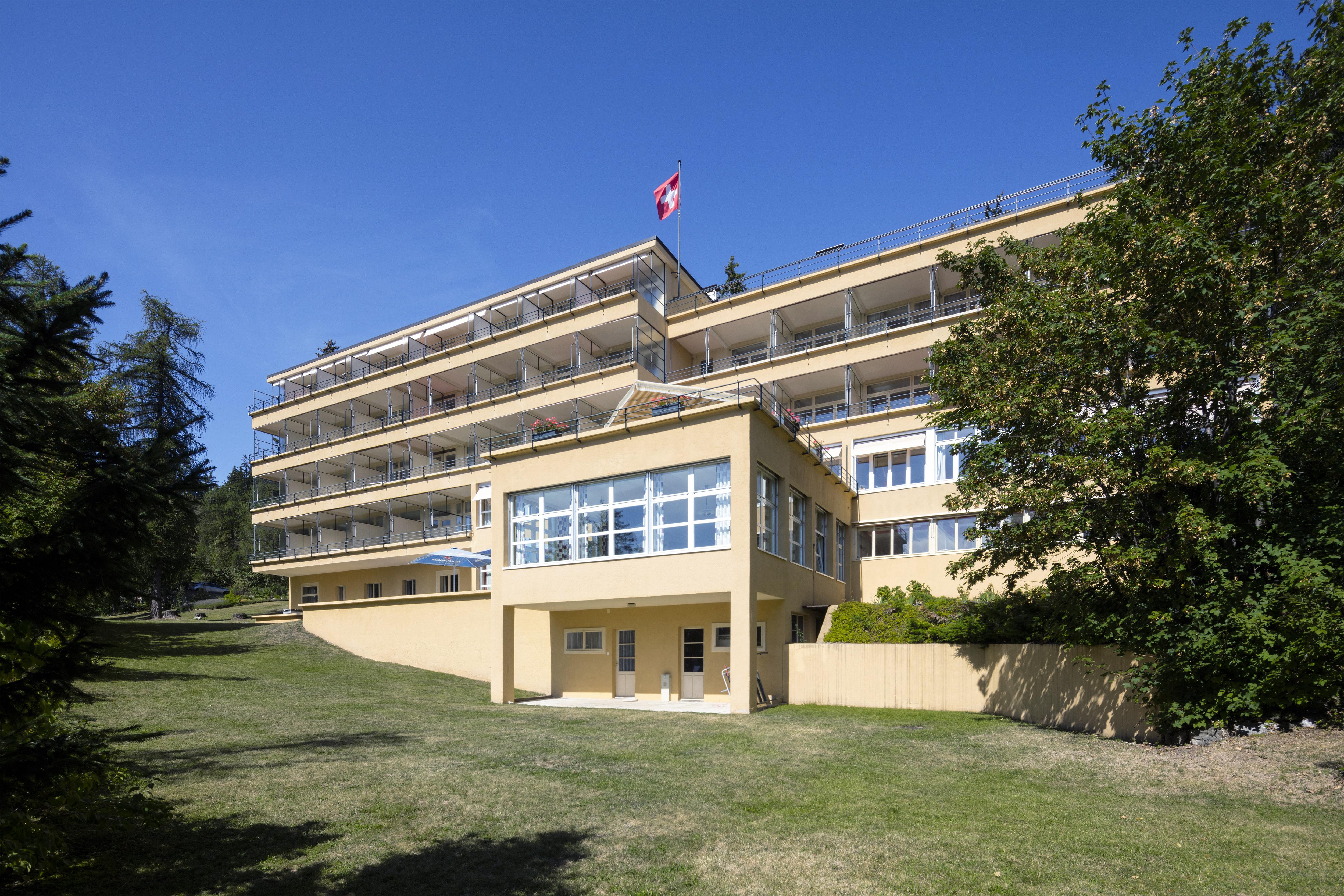 Crans-Montana Youth Hostel Экстерьер фото