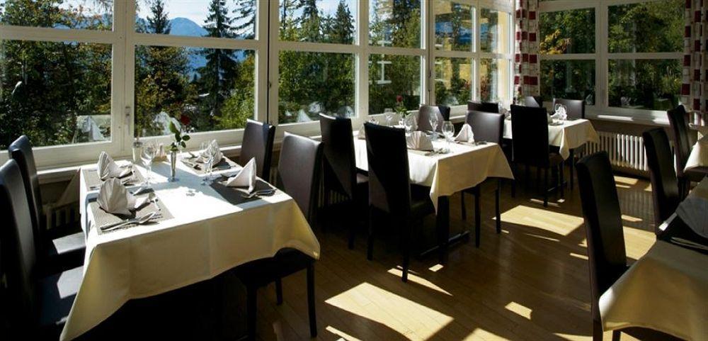 Crans-Montana Youth Hostel Экстерьер фото