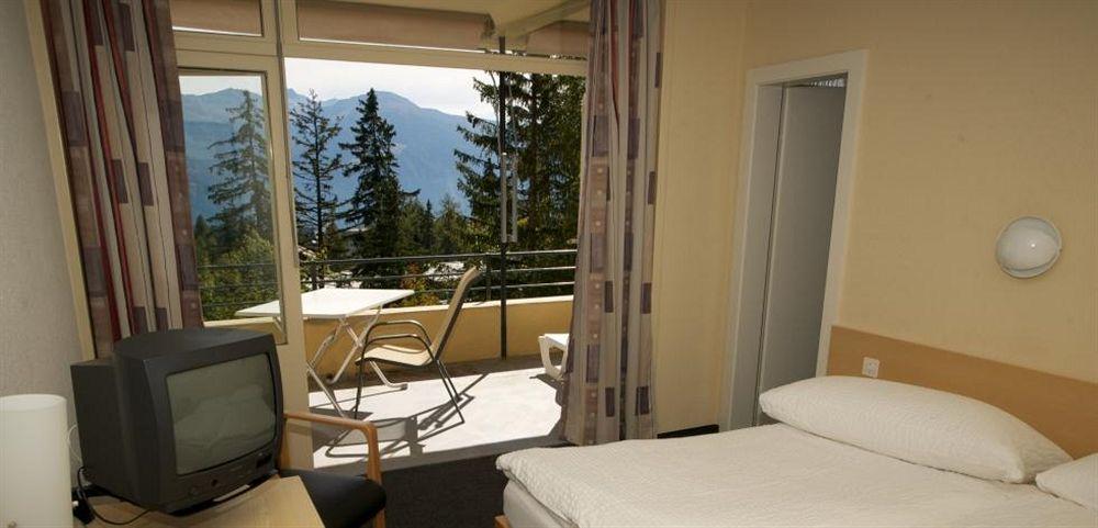 Crans-Montana Youth Hostel Экстерьер фото