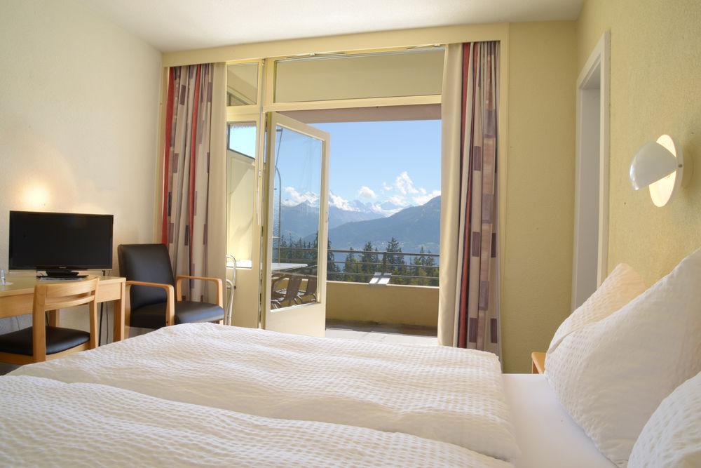 Crans-Montana Youth Hostel Экстерьер фото