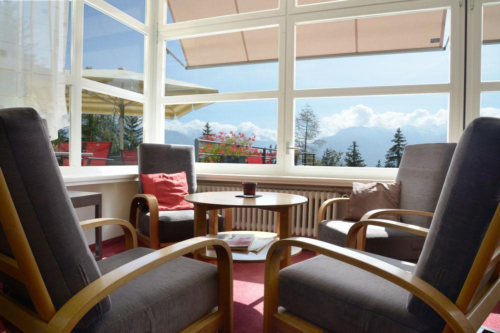 Crans-Montana Youth Hostel Экстерьер фото