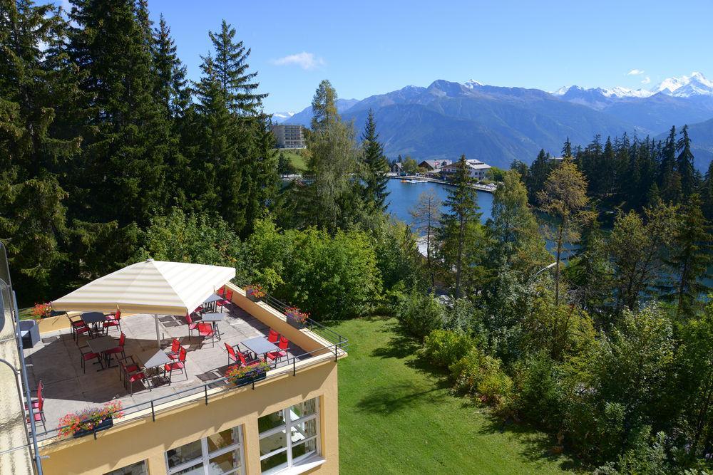 Crans-Montana Youth Hostel Экстерьер фото
