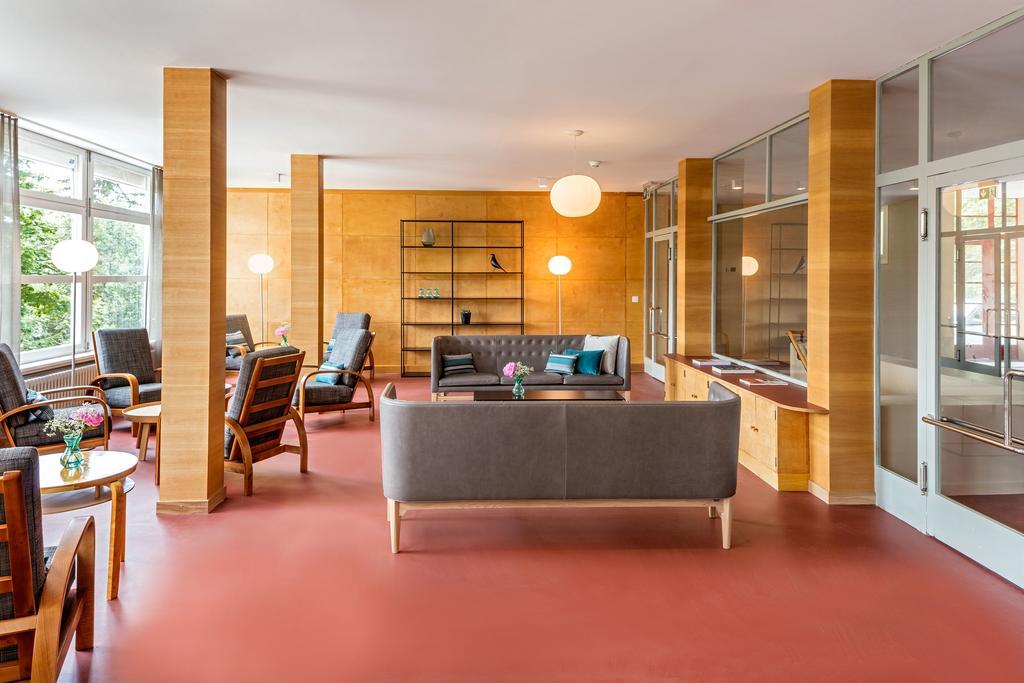 Crans-Montana Youth Hostel Экстерьер фото