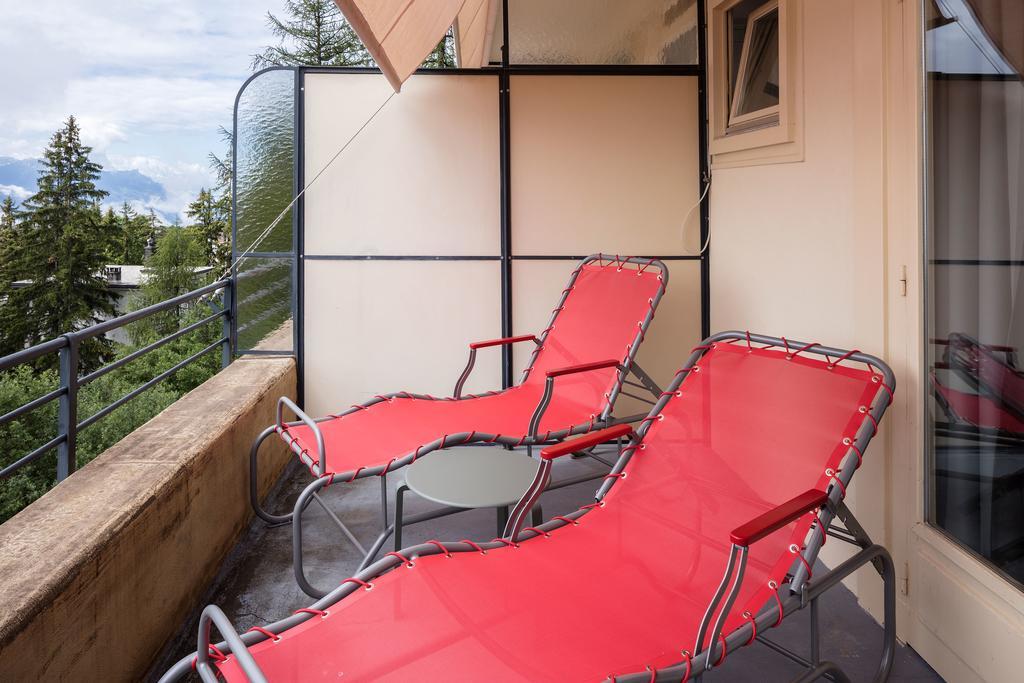 Crans-Montana Youth Hostel Экстерьер фото
